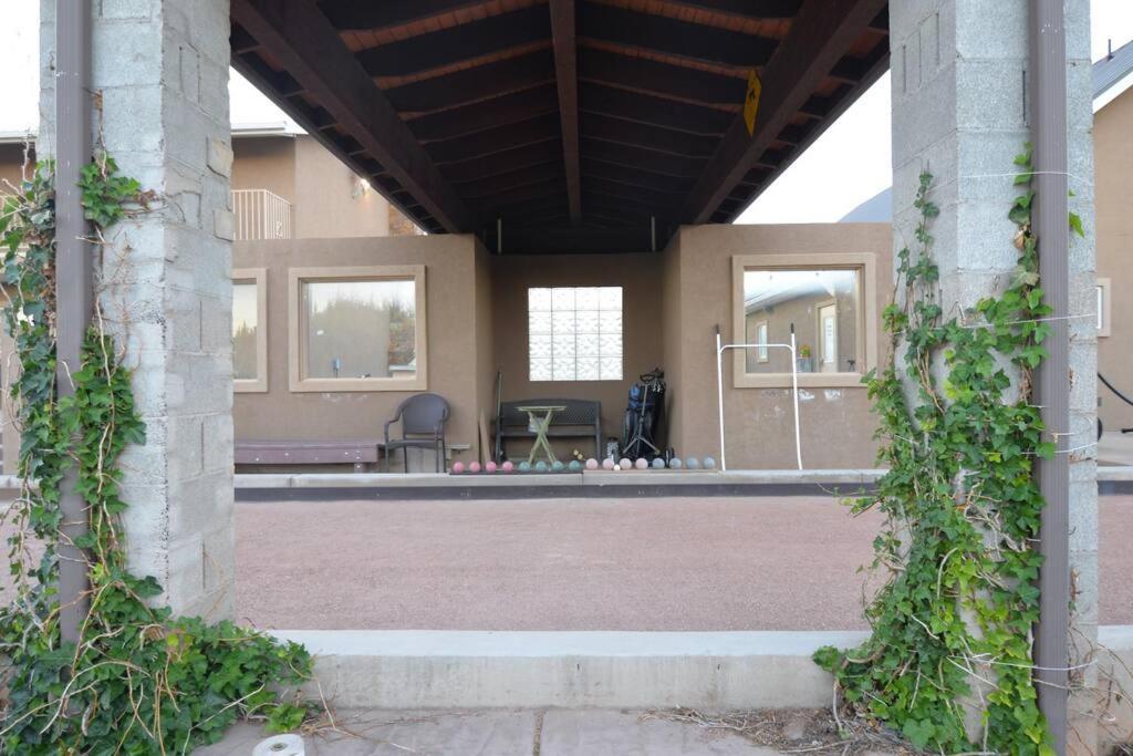 Tacit Shadow Resort Shangri-La King Suite, Gym, Coffee Bar, Hot-Tub, Free Laundry, Food Available Parowan Εξωτερικό φωτογραφία